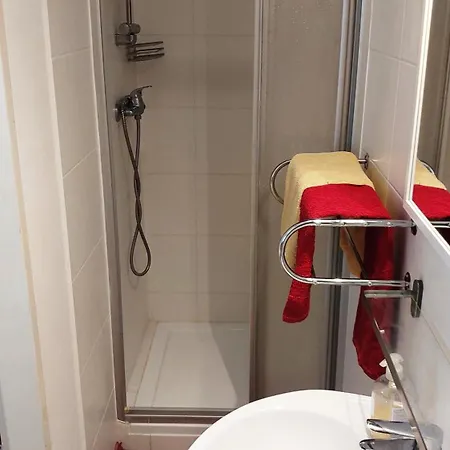 1 Zimmer Wohnung Mit Balkon Apartment