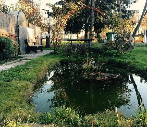 1 Mit Balkon Lägenhet